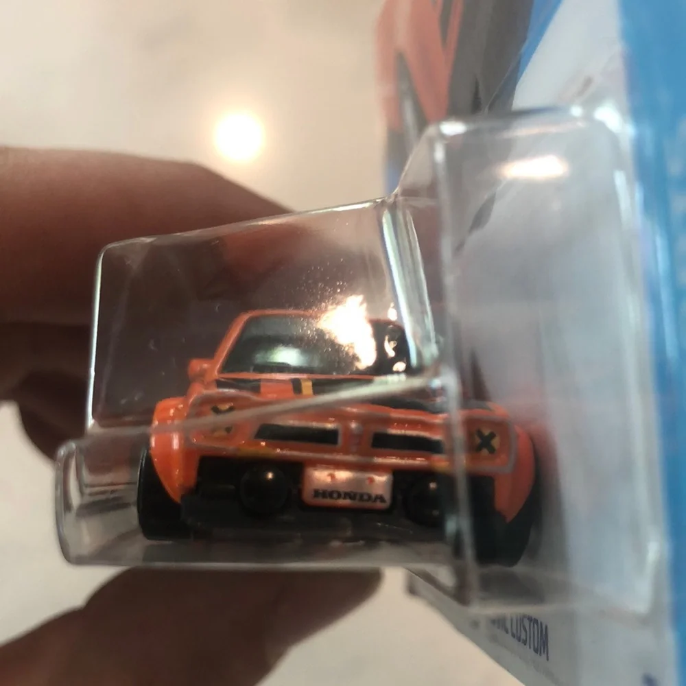 Hot Wheels '73 Honda Civic Custom Die-Cast Car